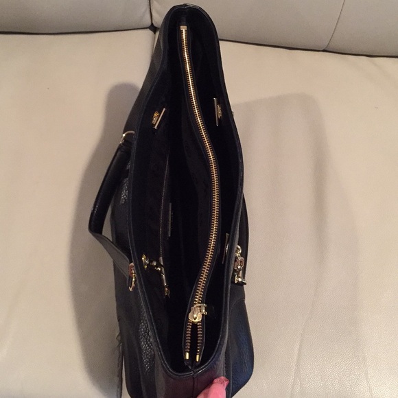 Tory Burch shoulder bag - Picture 2 of 4